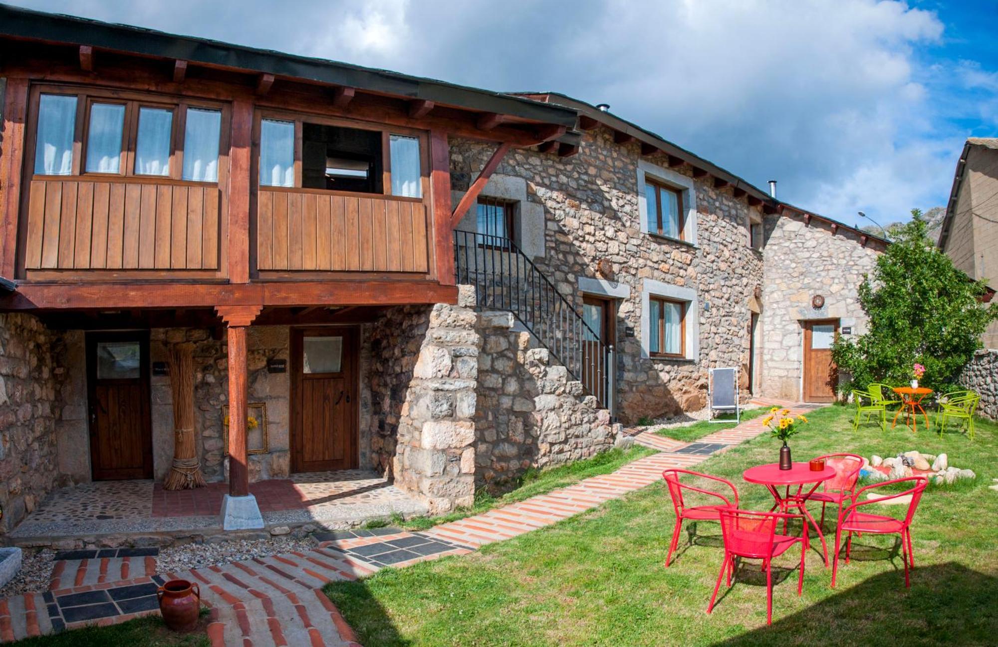 Casas Rurales Entre Babia Y La Luna Villafeliz Extérieur photo